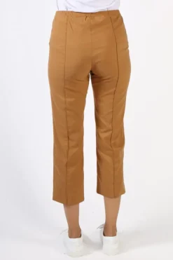 Acrobat 7/8 Pant In Toffee By Verge