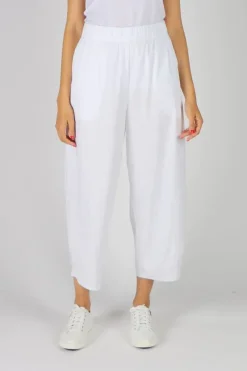 Acrobat Distinct Pant In White By Verge