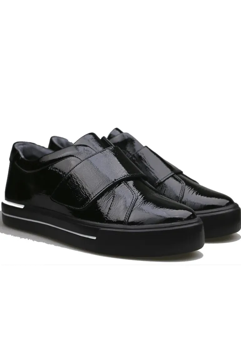 Alyces Patent Sneaker In Black