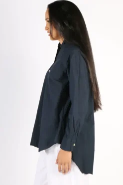 Amici Crinkle Shirt In Navy