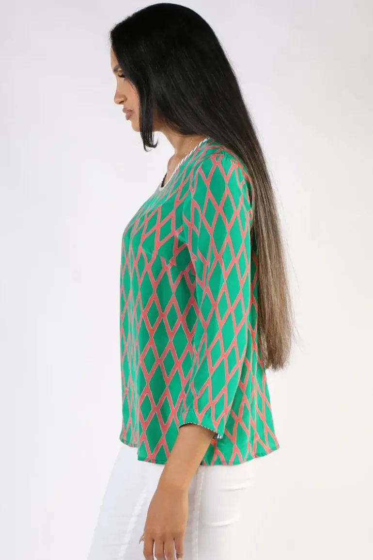 Anupamaa Harlequin Sarine Top In Green