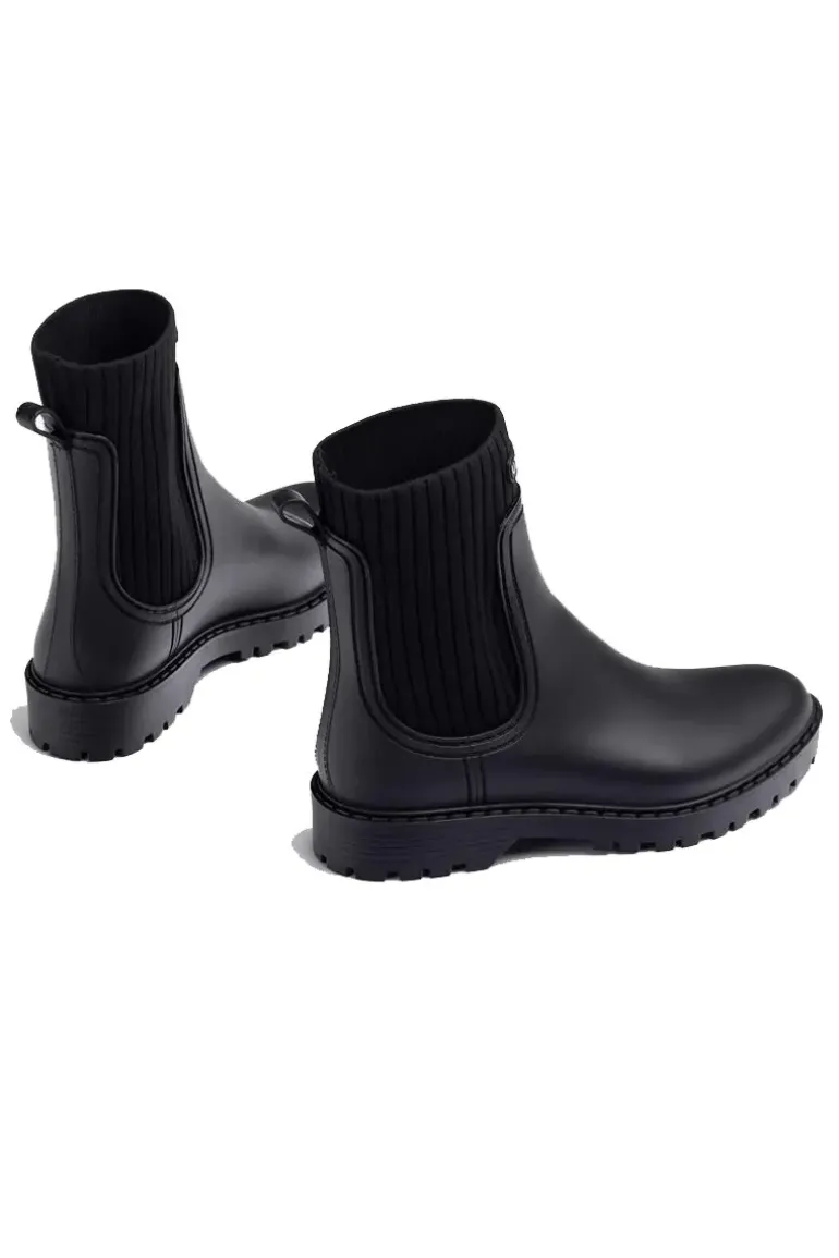 Aynar Gumboot By Unisa In Black