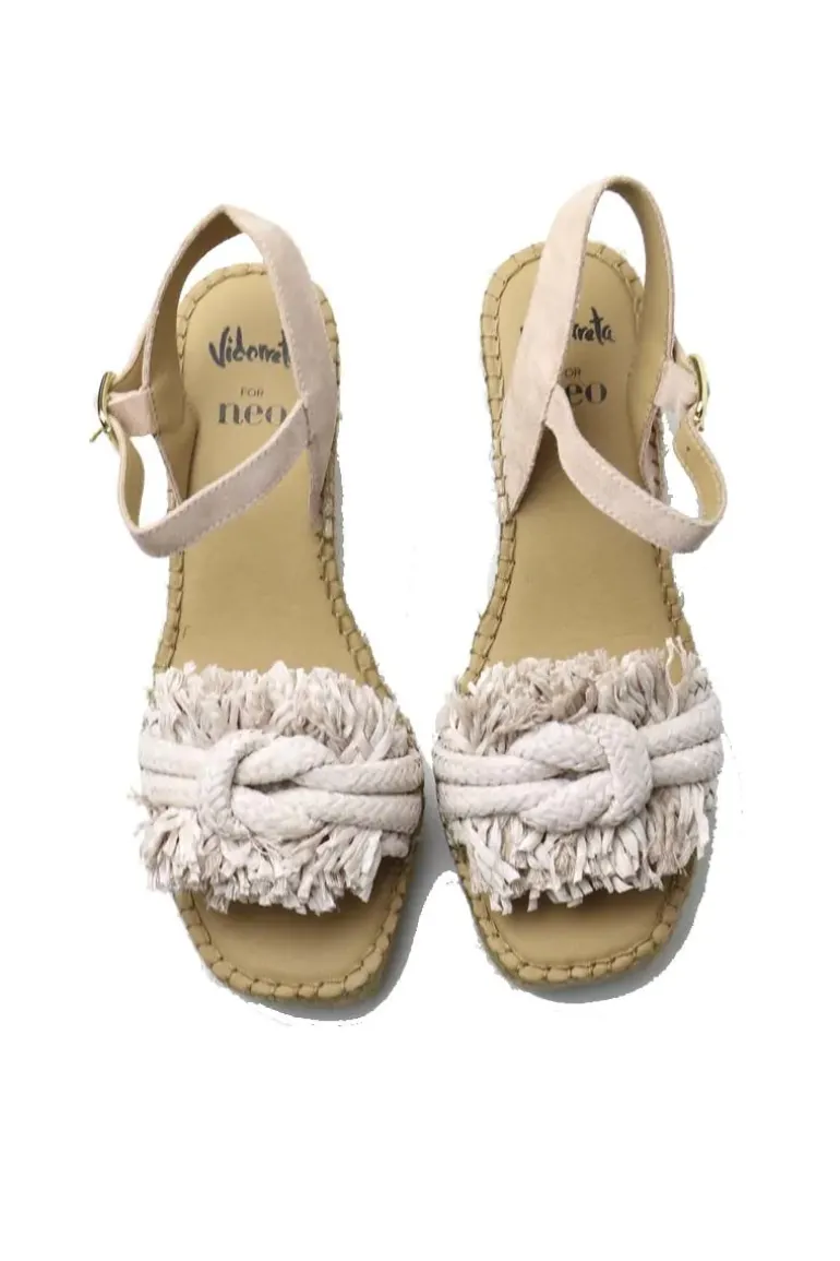 Banda Knot Raffia Sandal By Vidorreta In Nude