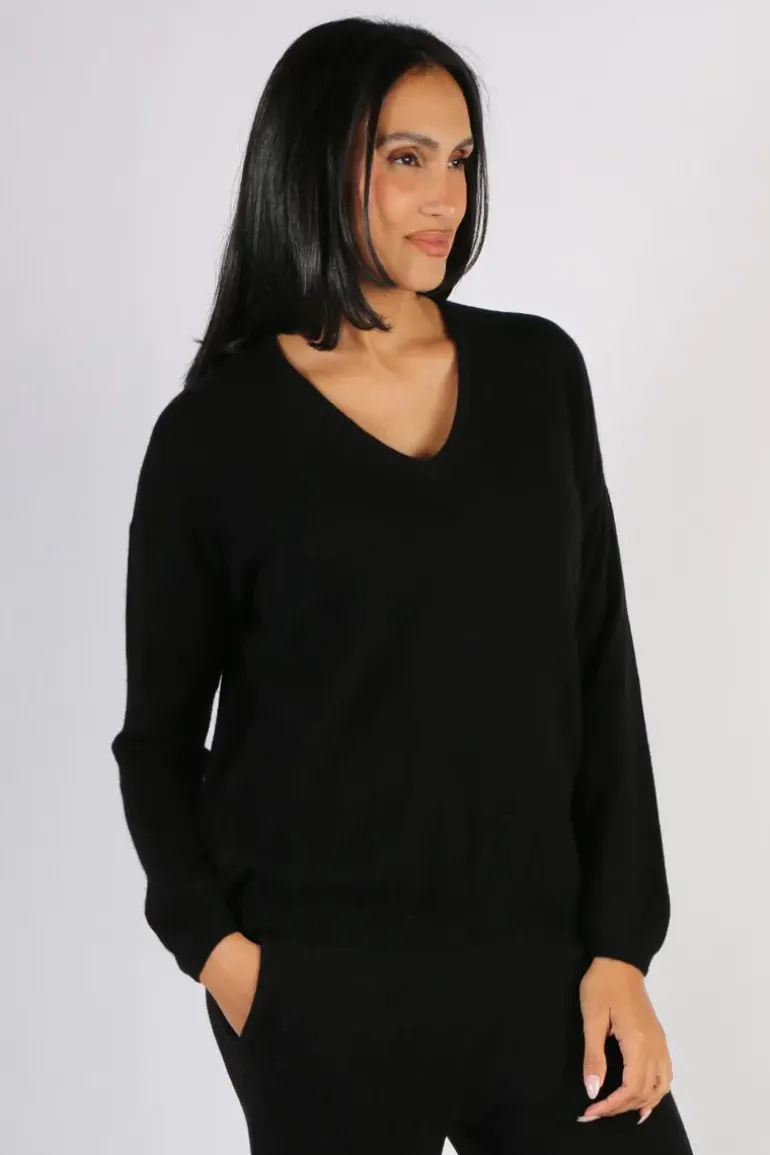 C & Co Boyfriend Jumper In Black
