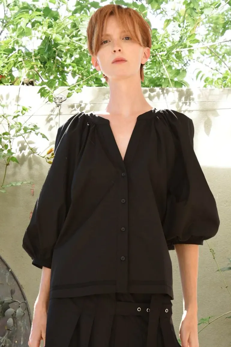 Cooper Love Gathers Top In Black