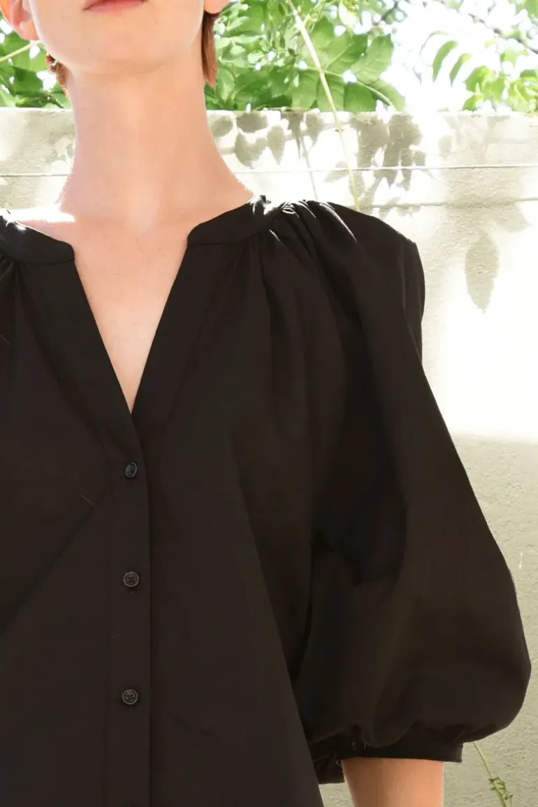 Cooper Love Gathers Top In Black