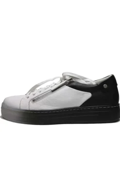 Django And Juliette Noxxie Sneaker In Black