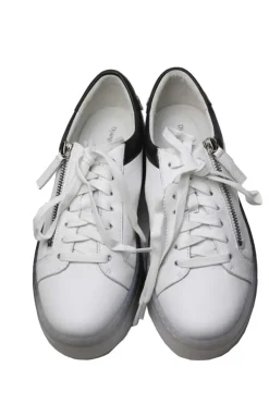 Django And Juliette Noxxie Sneaker In Black