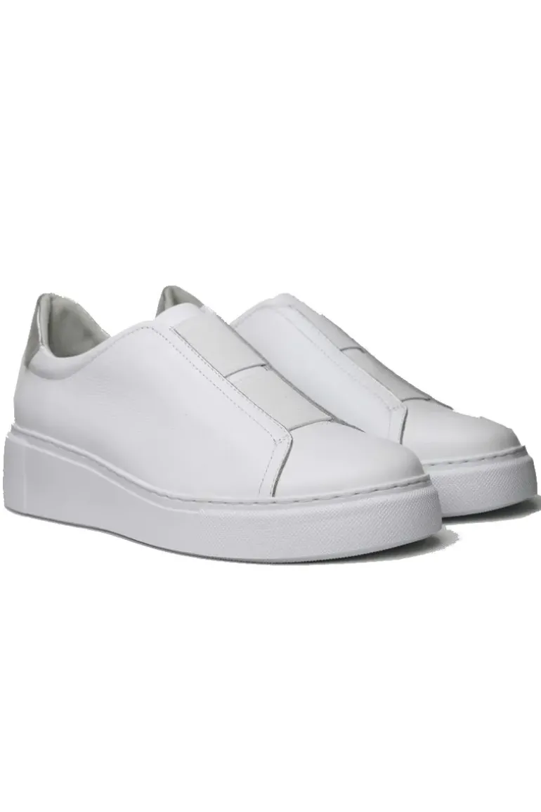 Django And Juliette Yales Sneaker In White