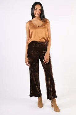 Foil Plush Money Velvet Wide Leg Pant In Chocolate