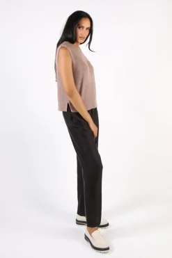 Foil Pop Quiz Vest In Biscuit