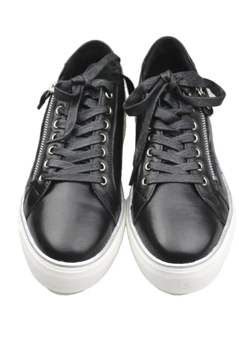 Froggy Sneaker In Black By Django & Juliette