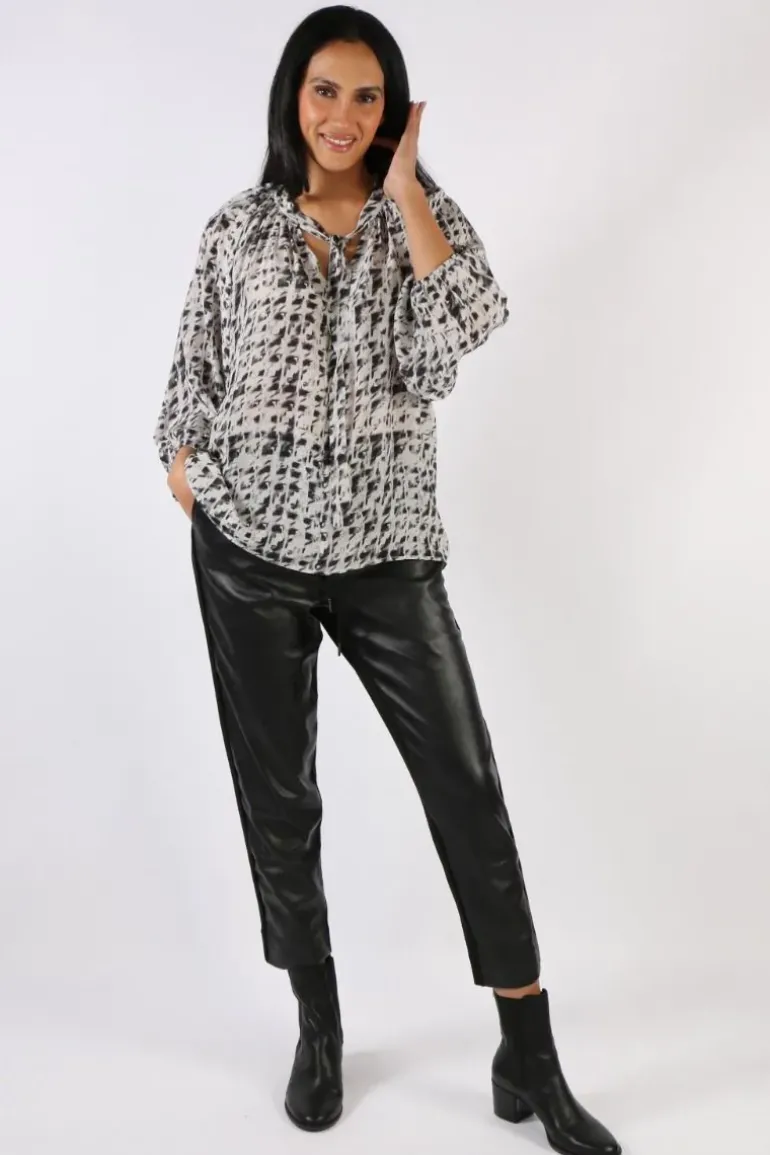 Funky Staff Tie And Dye Print Layla Shadows Blouse In Print