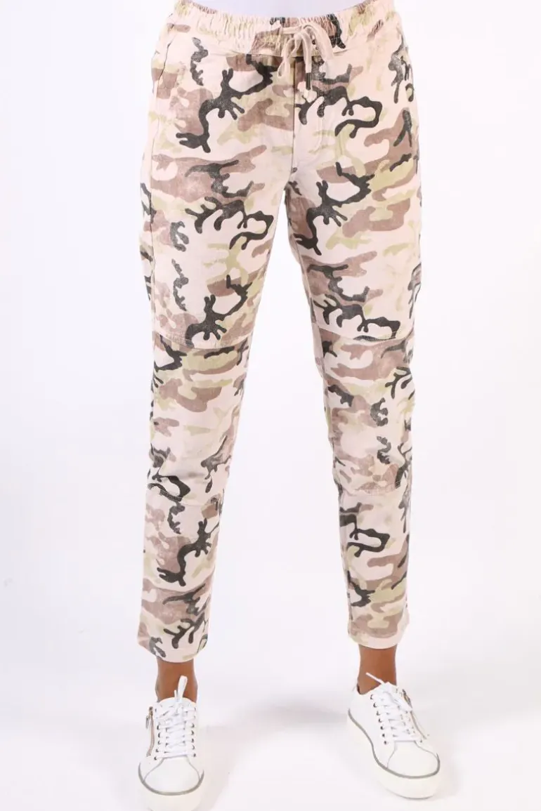Funky Staff You 2 Velvet Pant In Rose Camouflage