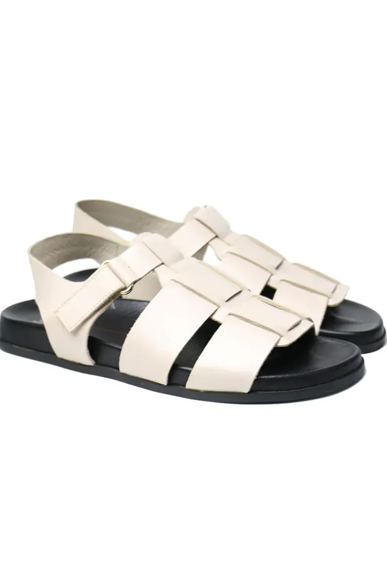 Hadden Sandal By Mollini In Cream