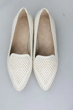 Hispanitas Mocsian Adel Flat In Cream