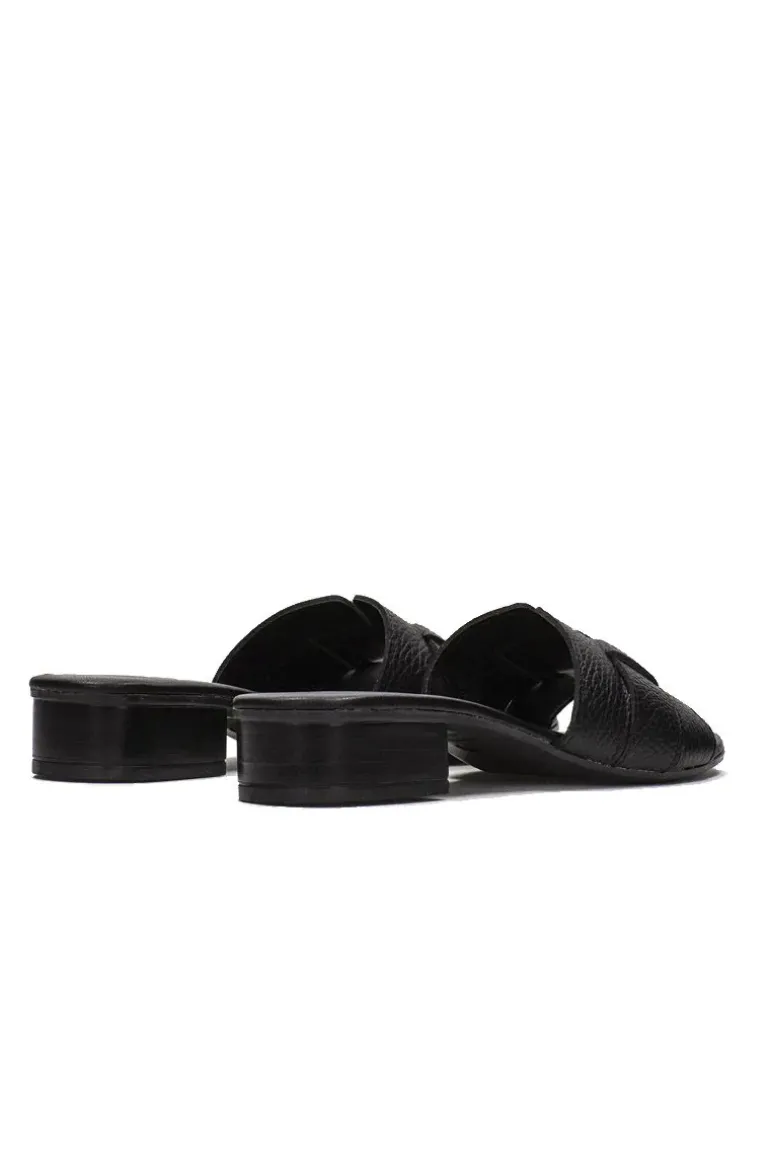 Hispanitas Plana Lola Slide In Black