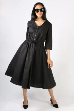 Illium Circle Dress In Black