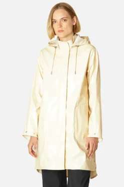 Ilse Jacobsen Long Classic Raincoat In Gloss Sand