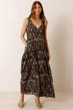 Indi & Cold Camile Dress In Black