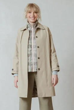Indi & Cold Classic Gabardine Coat In Beige