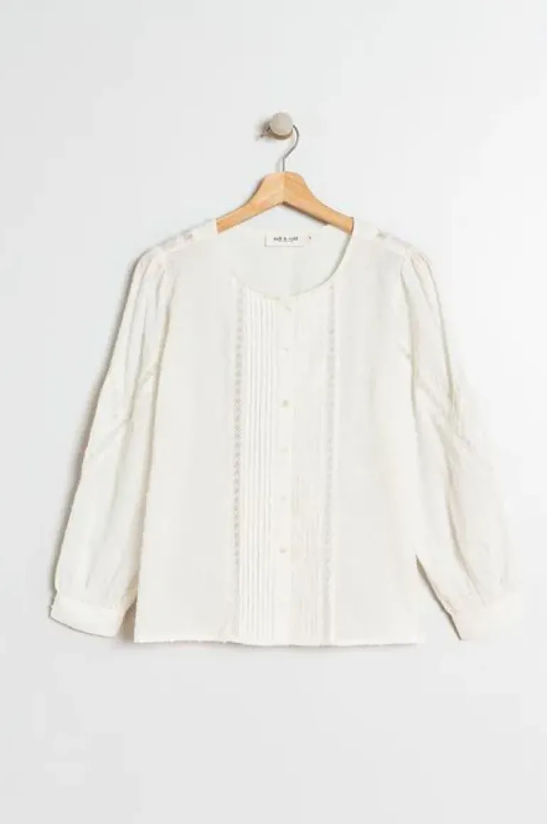 Indi & Cold Hailspot And Lace Top In White