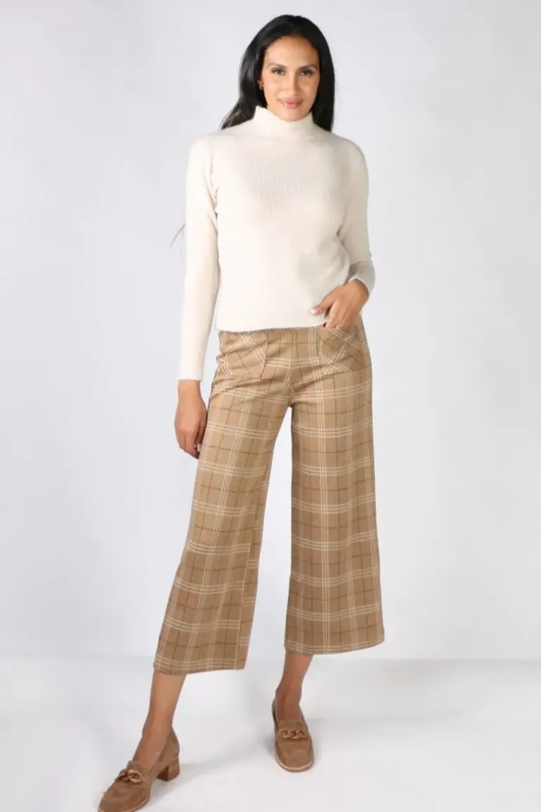 Indi & Cold Maeve Knit Jumper In Beige