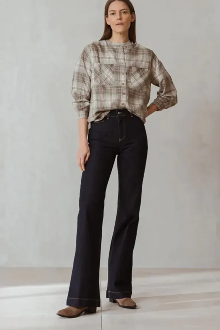 Indi & Cold Pixie Shirt In Beige