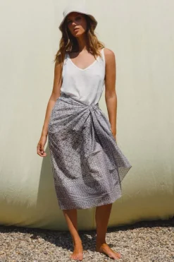 Indi & Cold Two Tone Sarong In Lilac