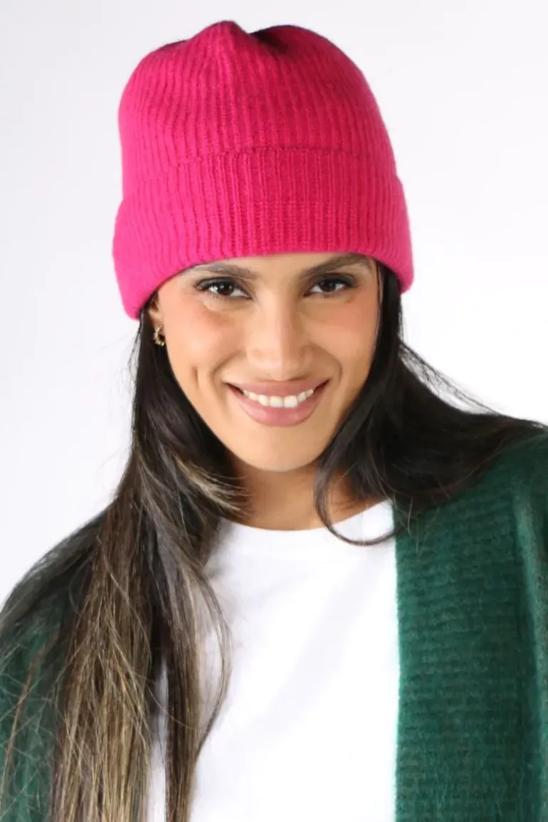 Kapeka Slouch Beanie In Hot Pink
