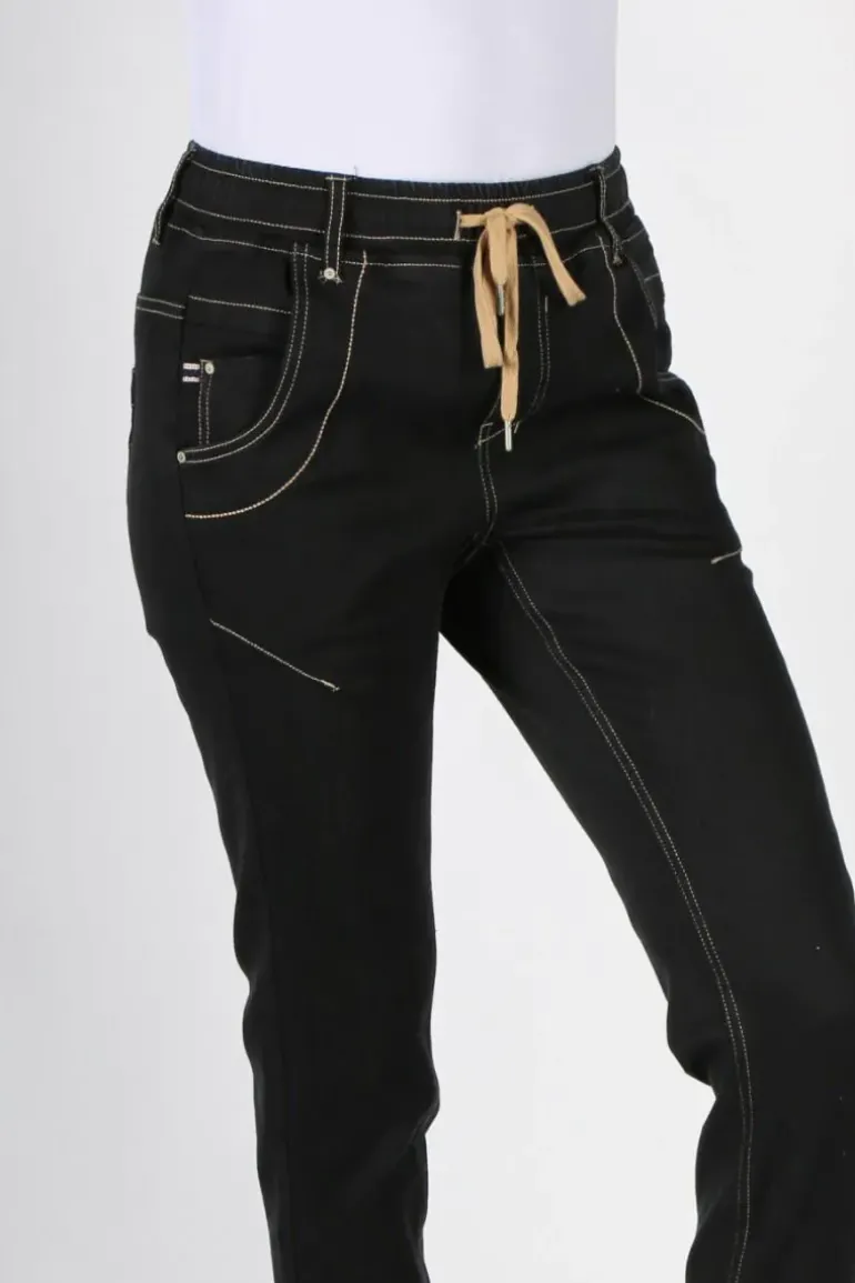 Lania Boyfriend Jean In Black