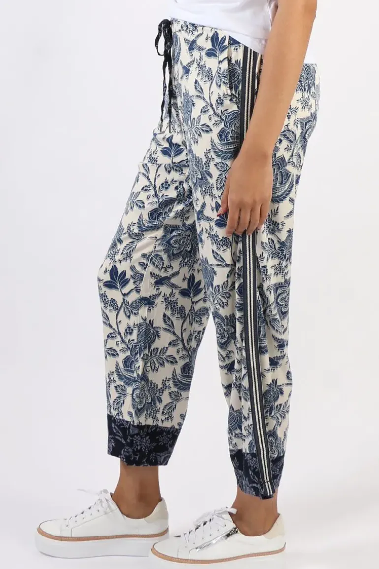 Liverpool Floral Pull On Wide Leg Pants In Floral