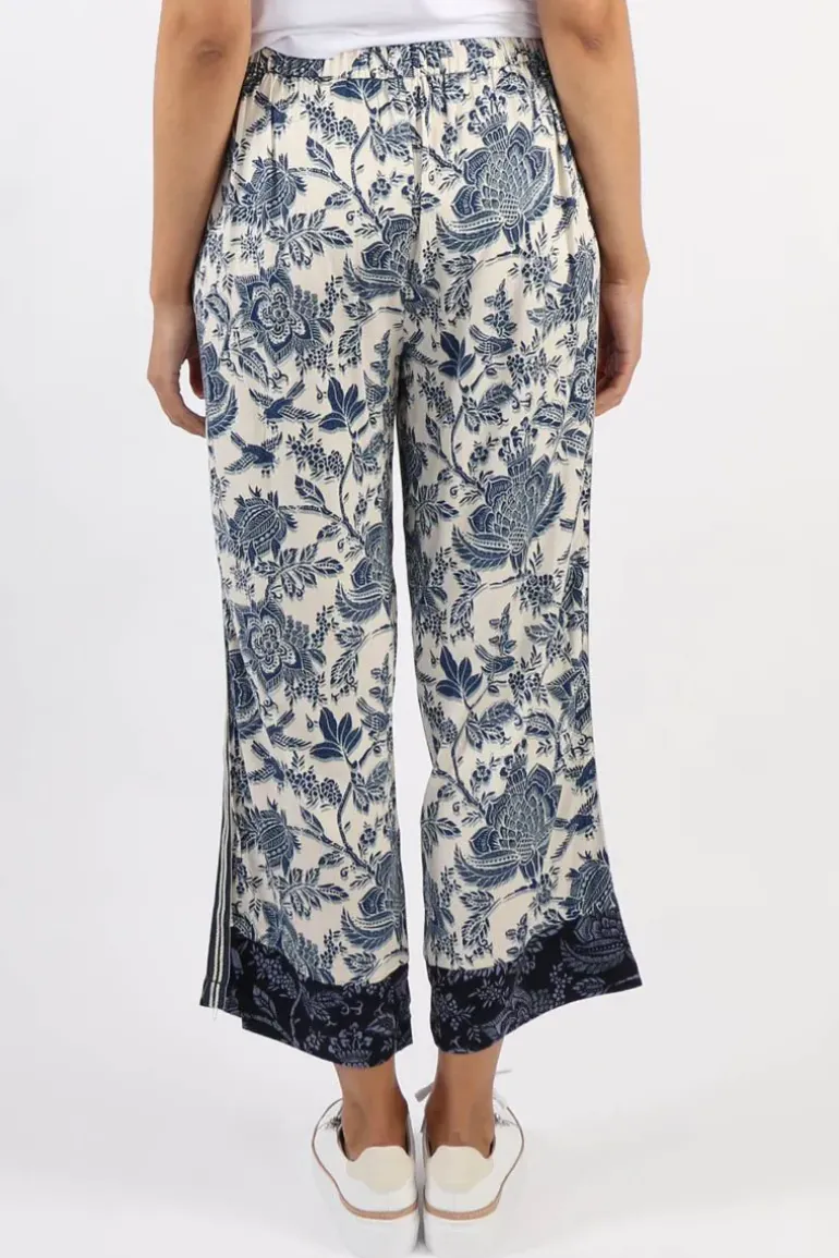 Liverpool Floral Pull On Wide Leg Pants In Floral