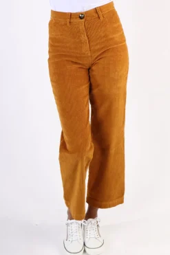 Maison Hotel Livia Pant In Camel