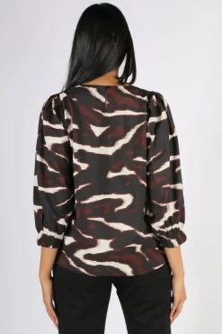 Masai Brisa Printed Top In Coffee