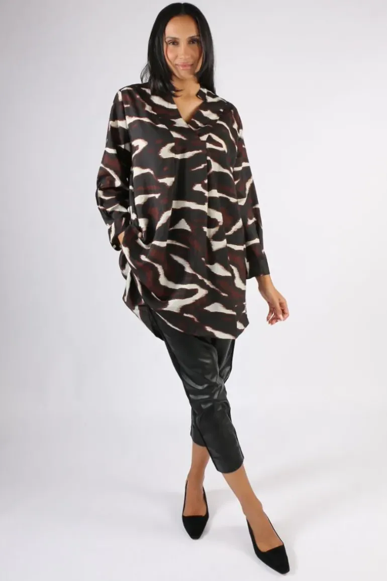 Masai Gnoa Printed Tunic Top In Coffee