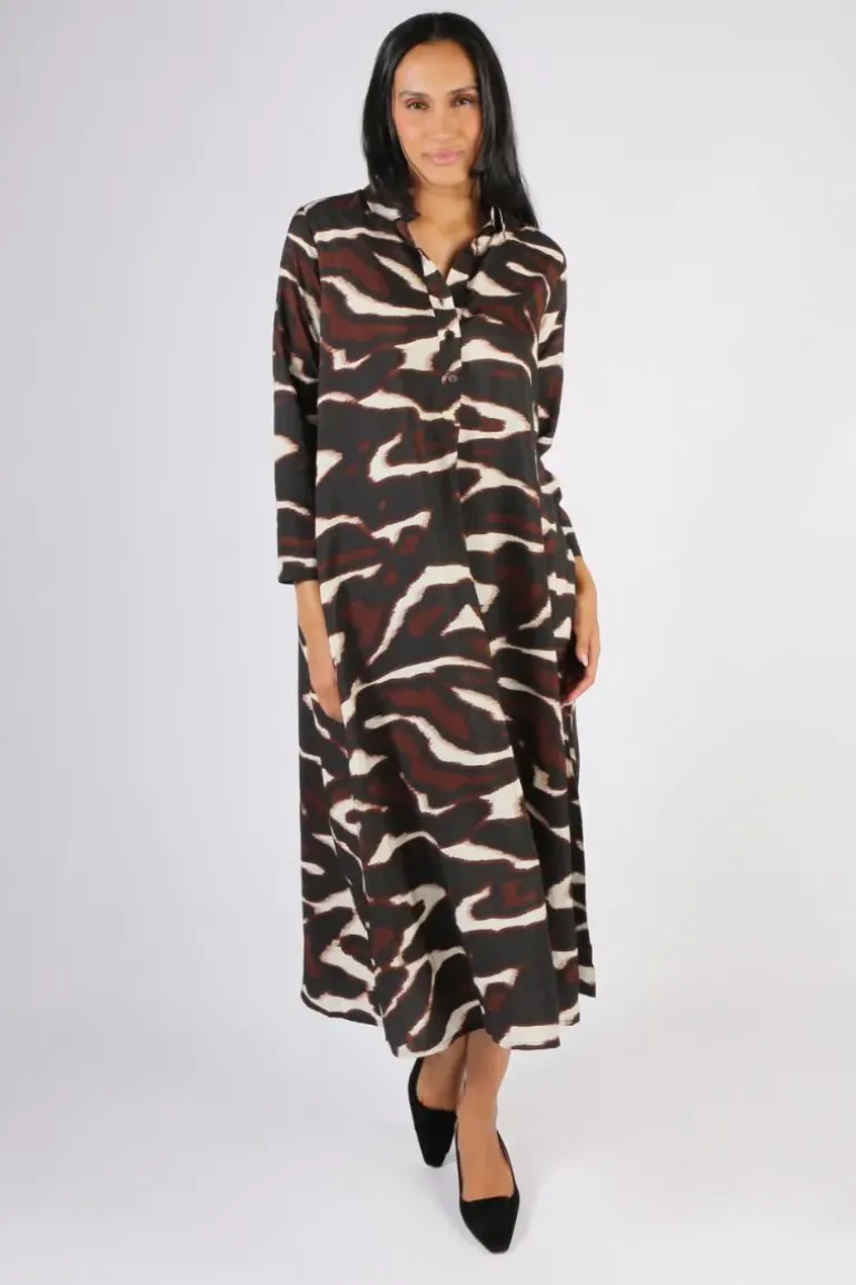 Masai Nikkini Printed Dress In Coffee