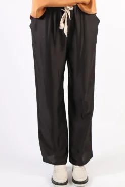 Me369 Demi Pant In Black