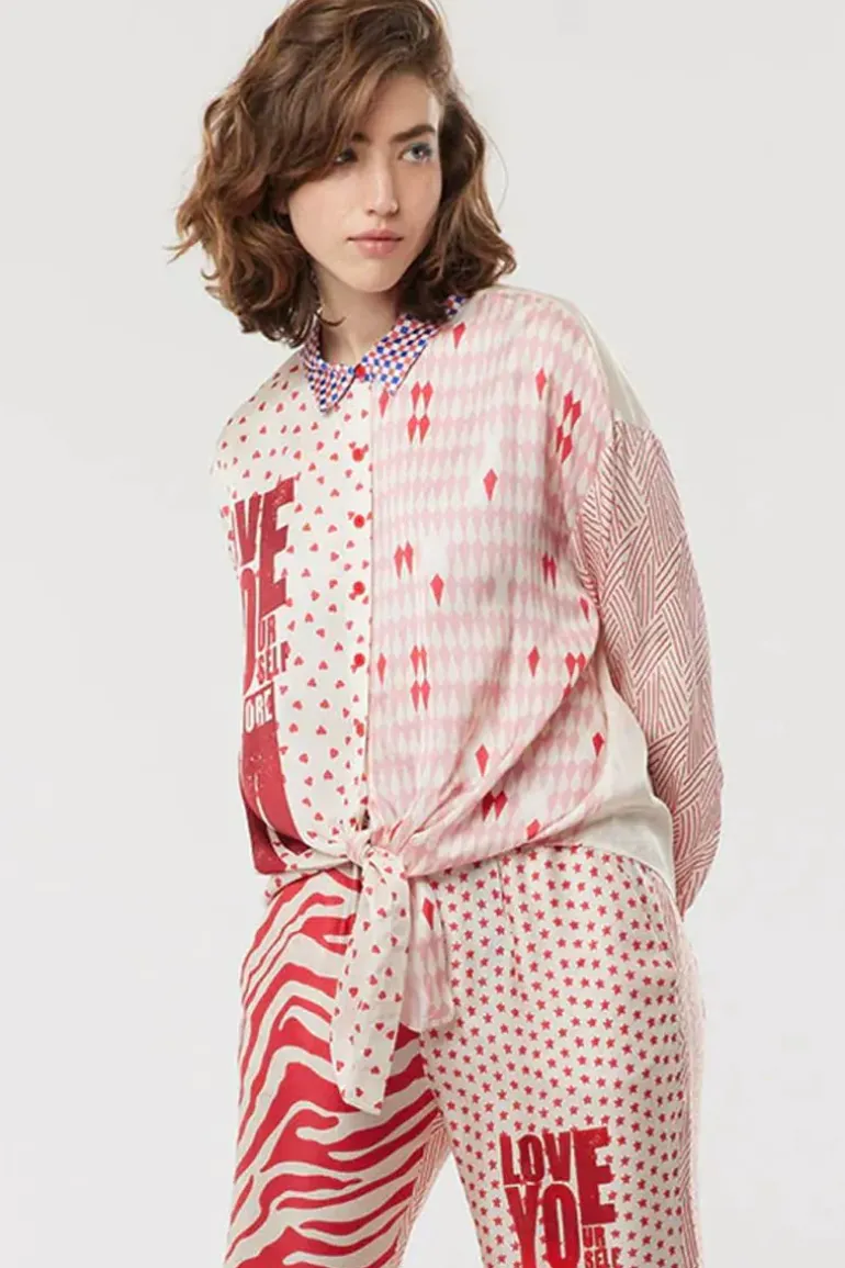Me369 Sofia Tie Front Shirt In Rouge Print