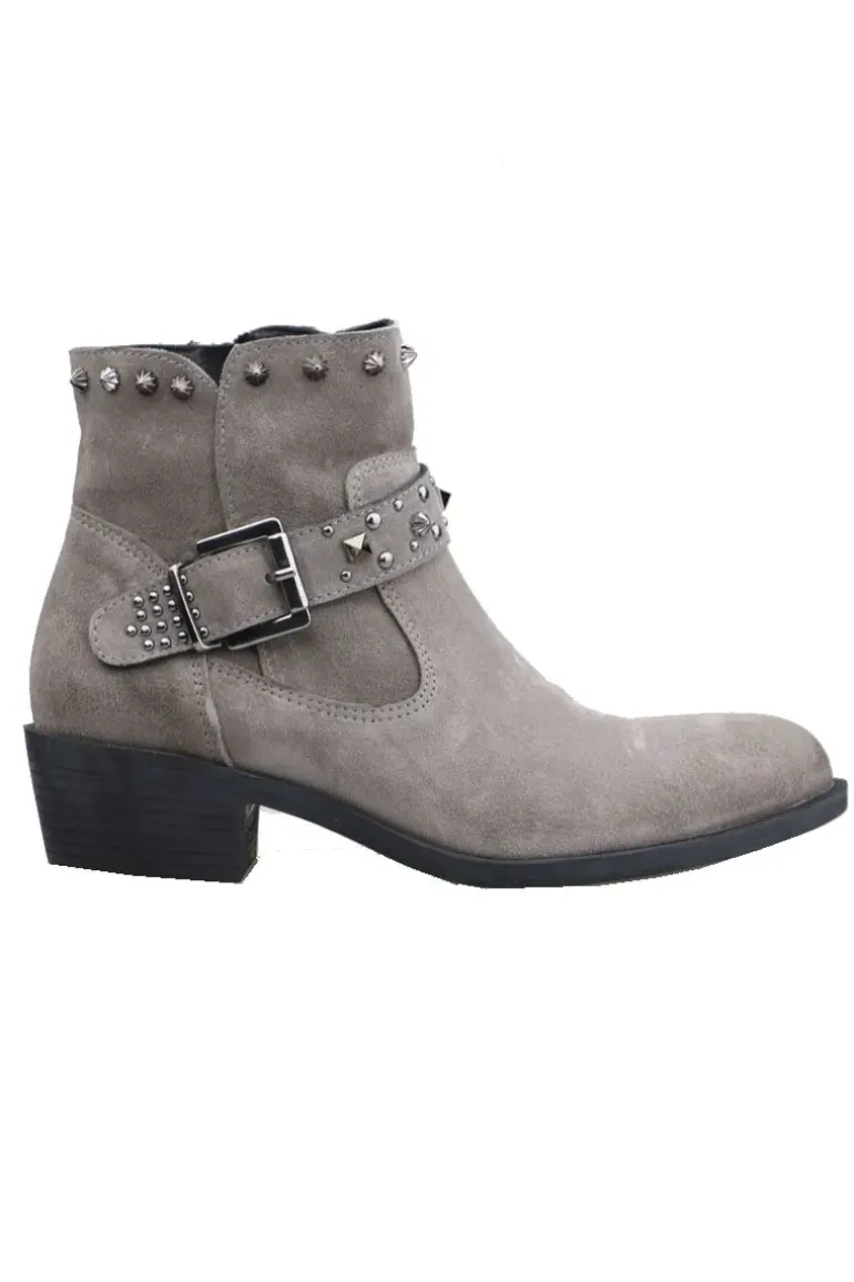 Neo Studded Boot In Tan