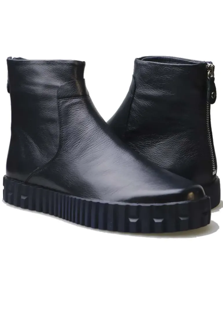 Osh Boot By Django & Juliette In Navy