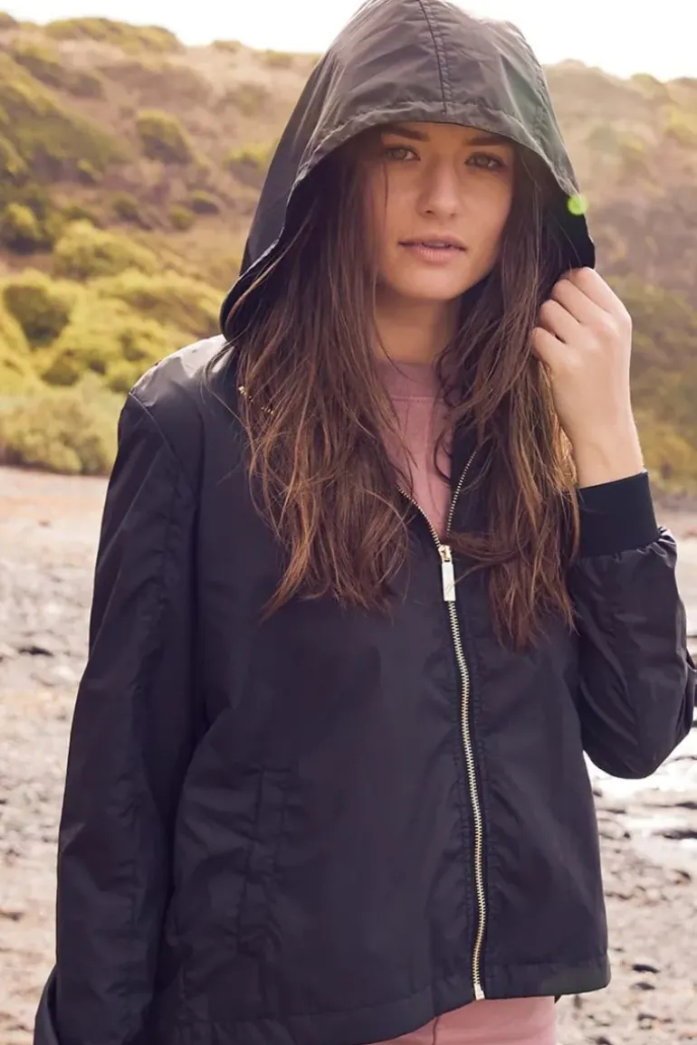 Paqme Crop Raincoat In Black
