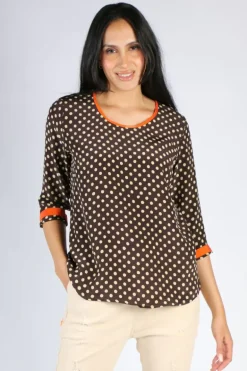 Spot Sarine Top In Chocolate By Anupamaa