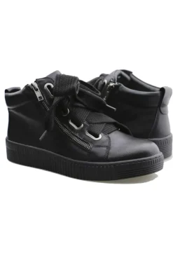 Thendo Sneaker By Django & Juliette In Black