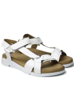 Thyme And Co Torque Sandal In White