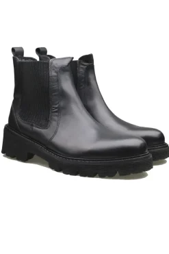 Track Sole Boot By Wave In Black