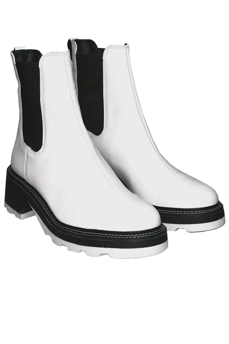 Tractor Boot By Carrano In Cream