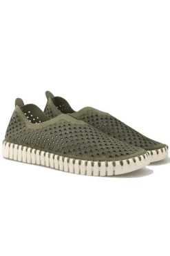 Tulip Flat By Ilse Jacobsen In Olive