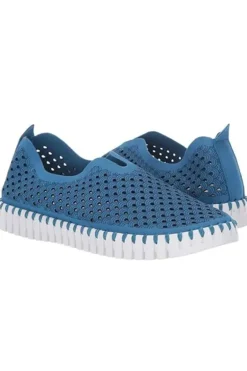 Tulip Flat By Ilse Jacobsen In Direct Blue