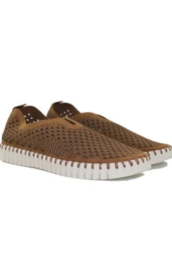 Tulip Flat By Ilse Jacobsen In Tan